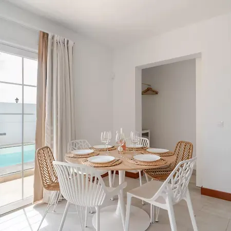 Ocean 8 By Dreaming Lanzarote * Yaiza (Lanzarote)